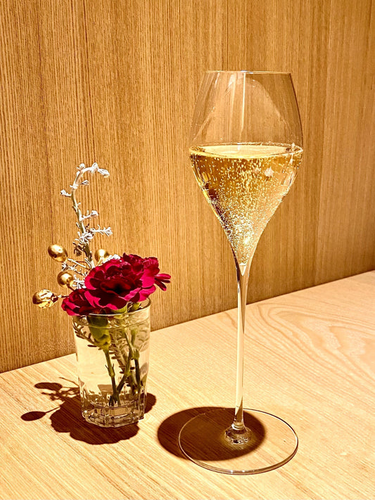 気泡がつくる華やかな時間